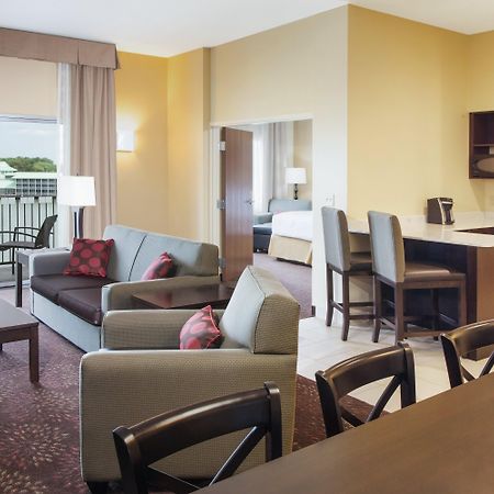 Holiday Inn Express & Suites Sandusky By Ihg Экстерьер фото