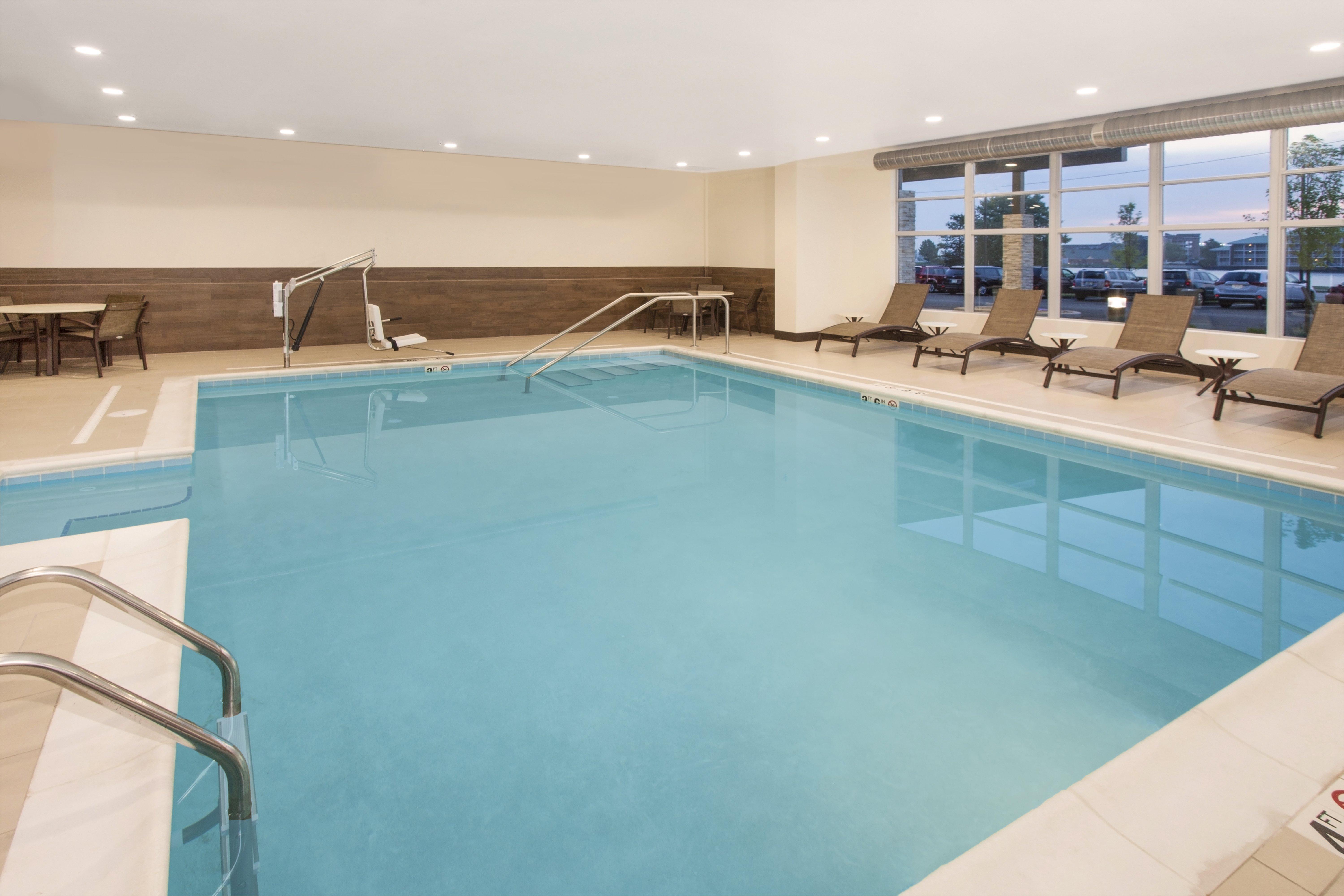 Holiday Inn Express & Suites Sandusky By Ihg Экстерьер фото